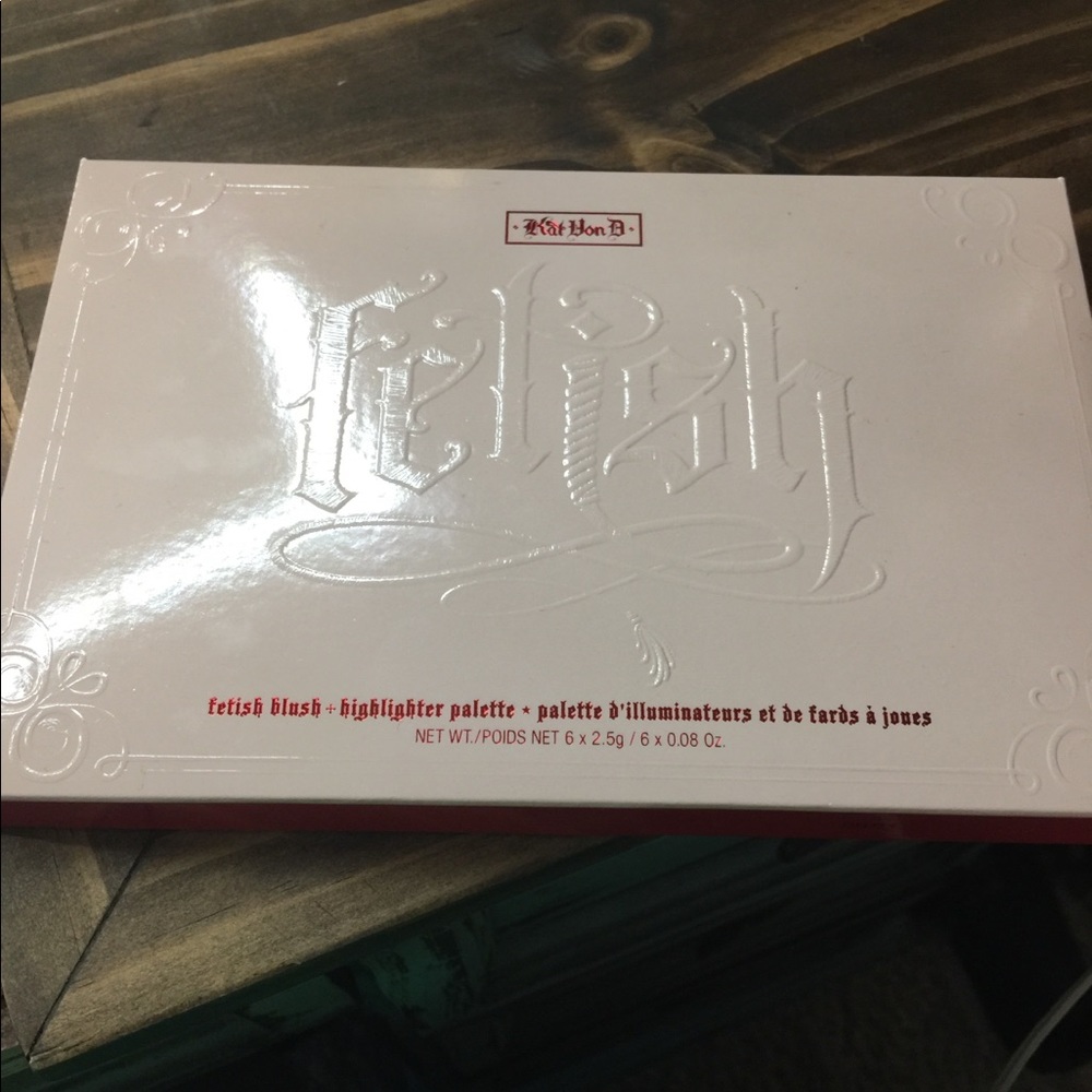 KVD Fetish highlighter and blush palette